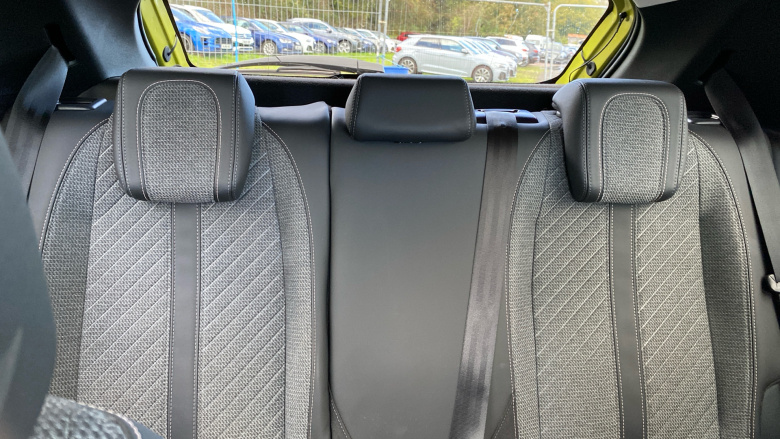 Peugeot 208 1.2 Hybrid 100 Allure 5dr e-DSC6 Petrol Hatchback